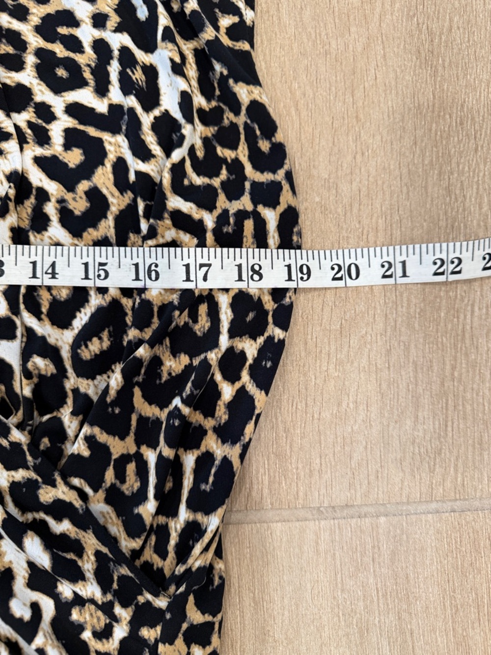 Chaus Leopard Print Sleeveless Drape Neck Top  Animal Print Sleeveless SZ L - Picture 3 of 11